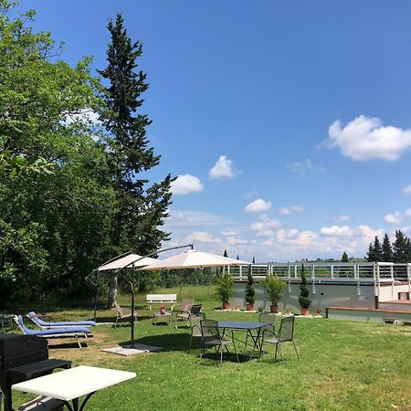 Villa Albertina Монтеспертоли Екстериор снимка