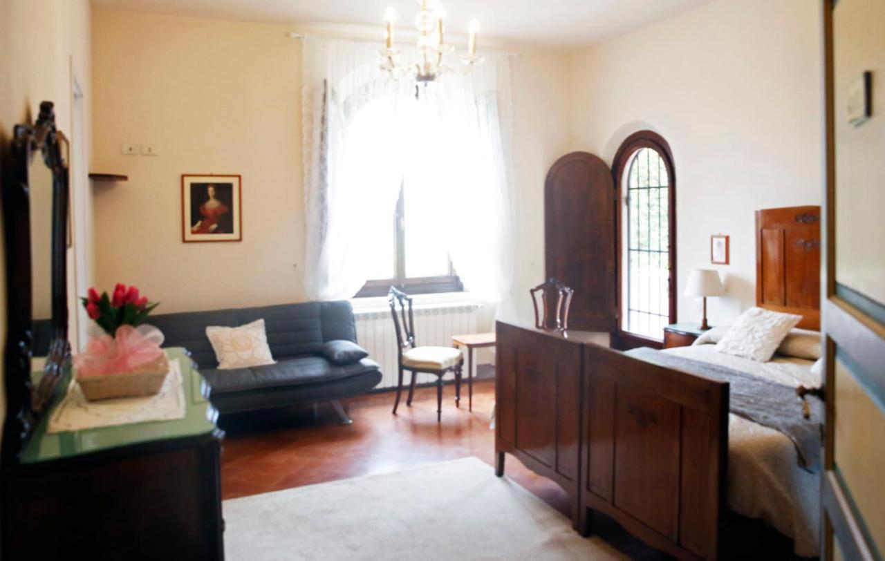 Villa Albertina Монтеспертоли Екстериор снимка