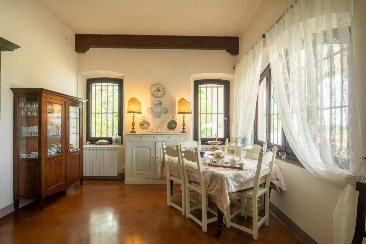 Villa Albertina Монтеспертоли Екстериор снимка