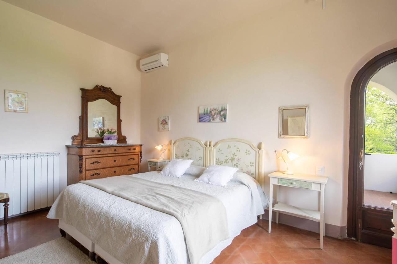 Villa Albertina Монтеспертоли Екстериор снимка