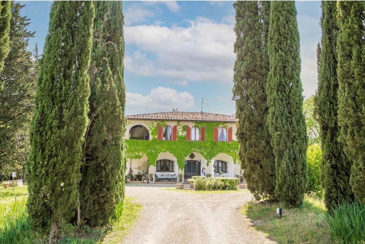 Villa Albertina Монтеспертоли Екстериор снимка