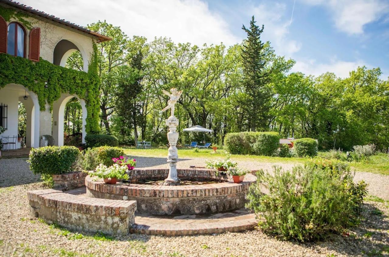 Villa Albertina Монтеспертоли Екстериор снимка